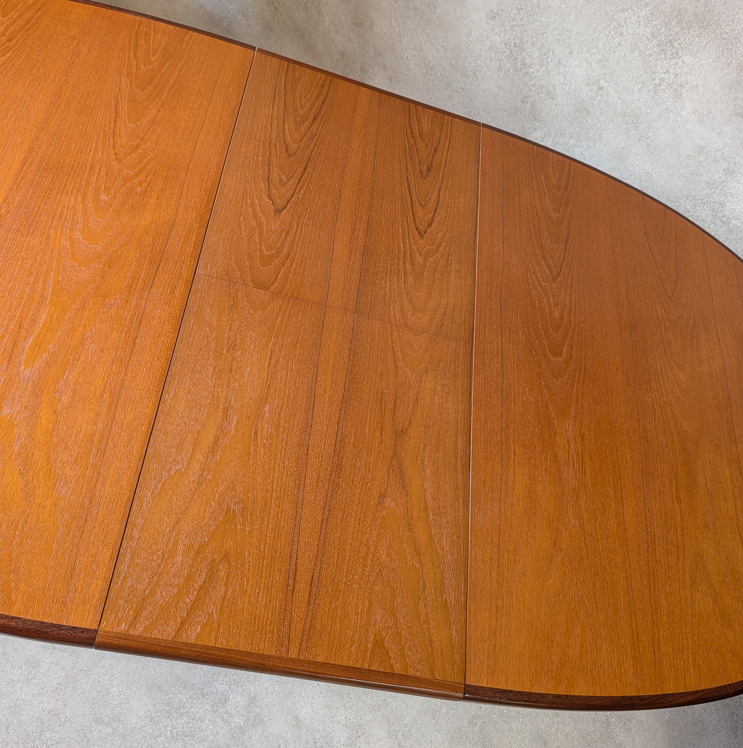 Mid Century G Plan Fresco Teak Extending Oval Dining Table - Vintage 1970s