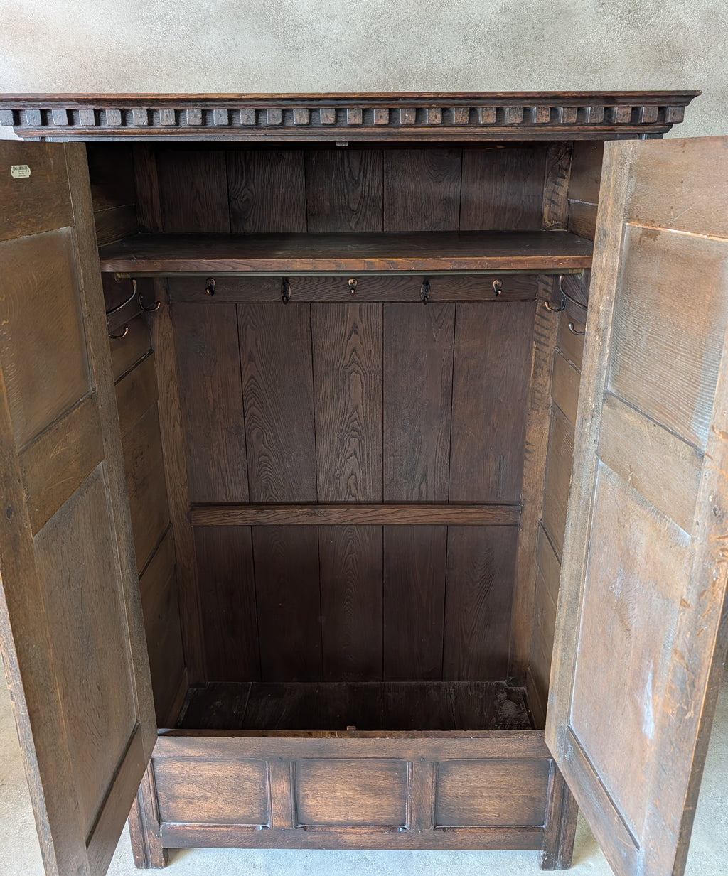 Antique Oak Arts & Crafts Style Jacobean Revival Hall Wardrobe Cupboard