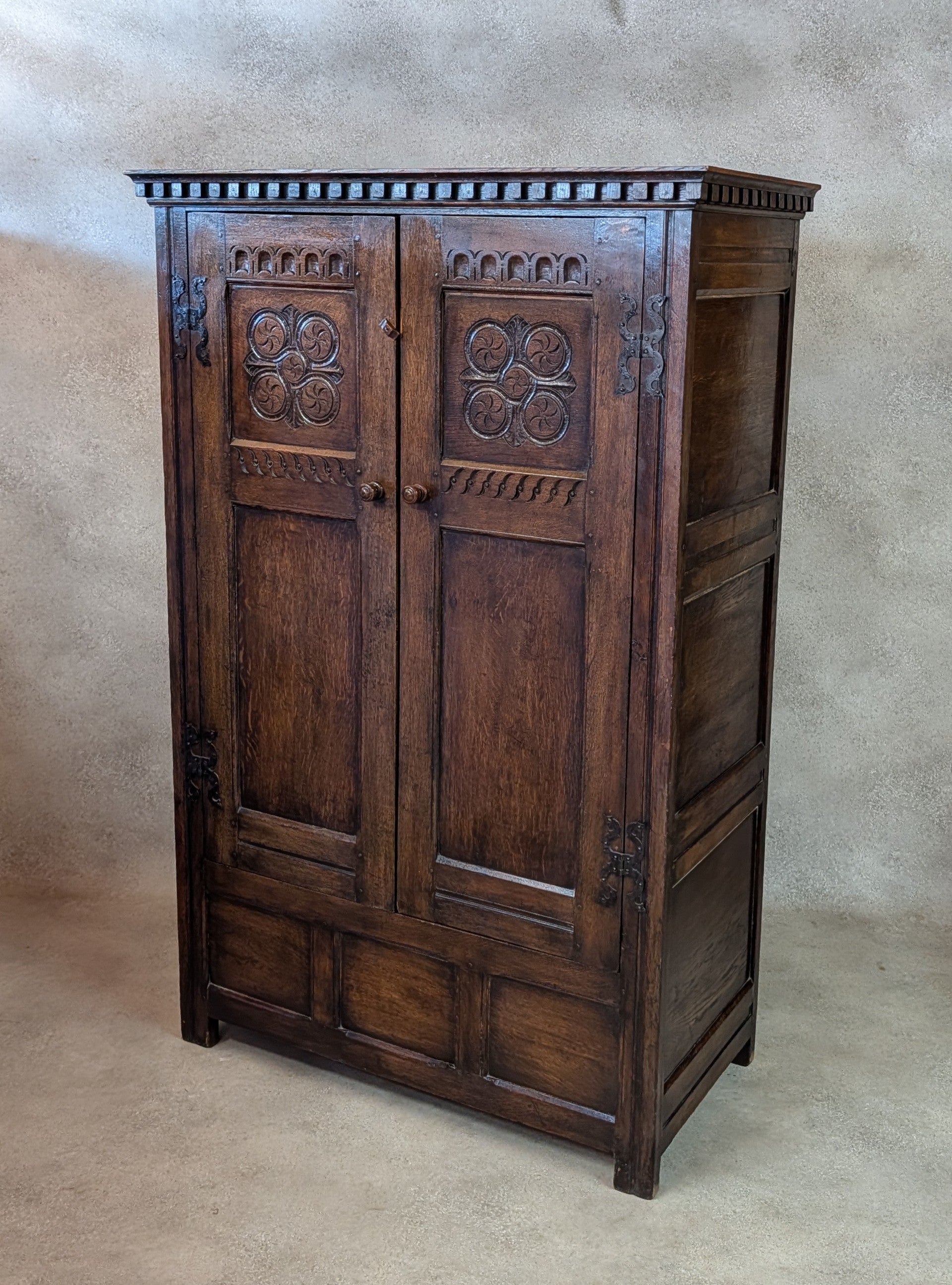 Antique Oak Arts & Crafts Style Jacobean Revival Hall Wardrobe Cupboard