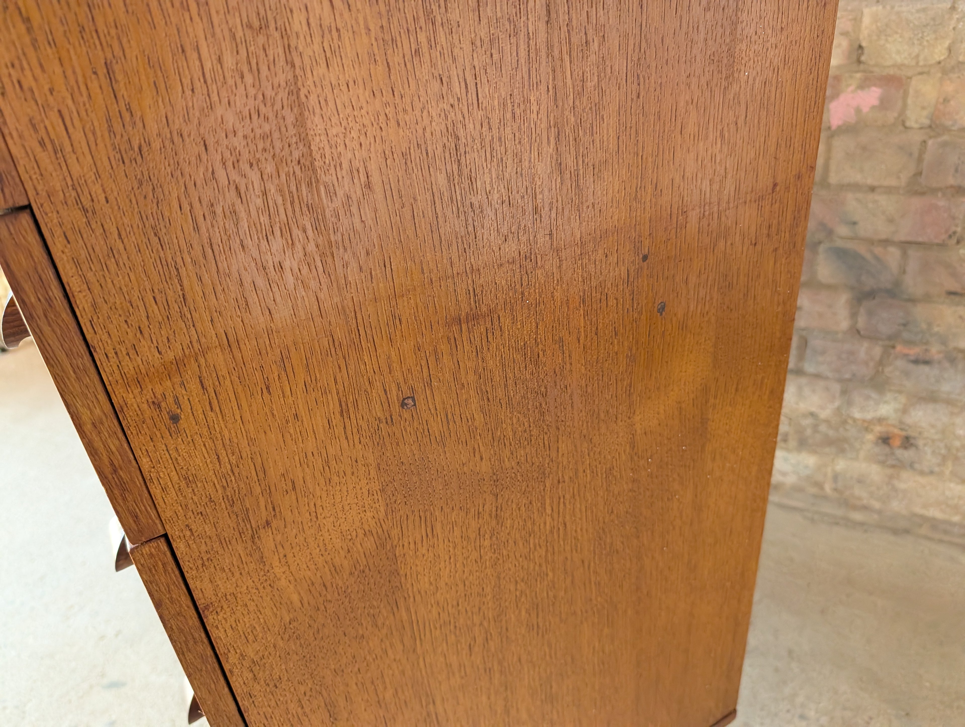 Mid Century Teak Avalon Chest Of Drawers On Hair Pin Legs - Vintage 1960s