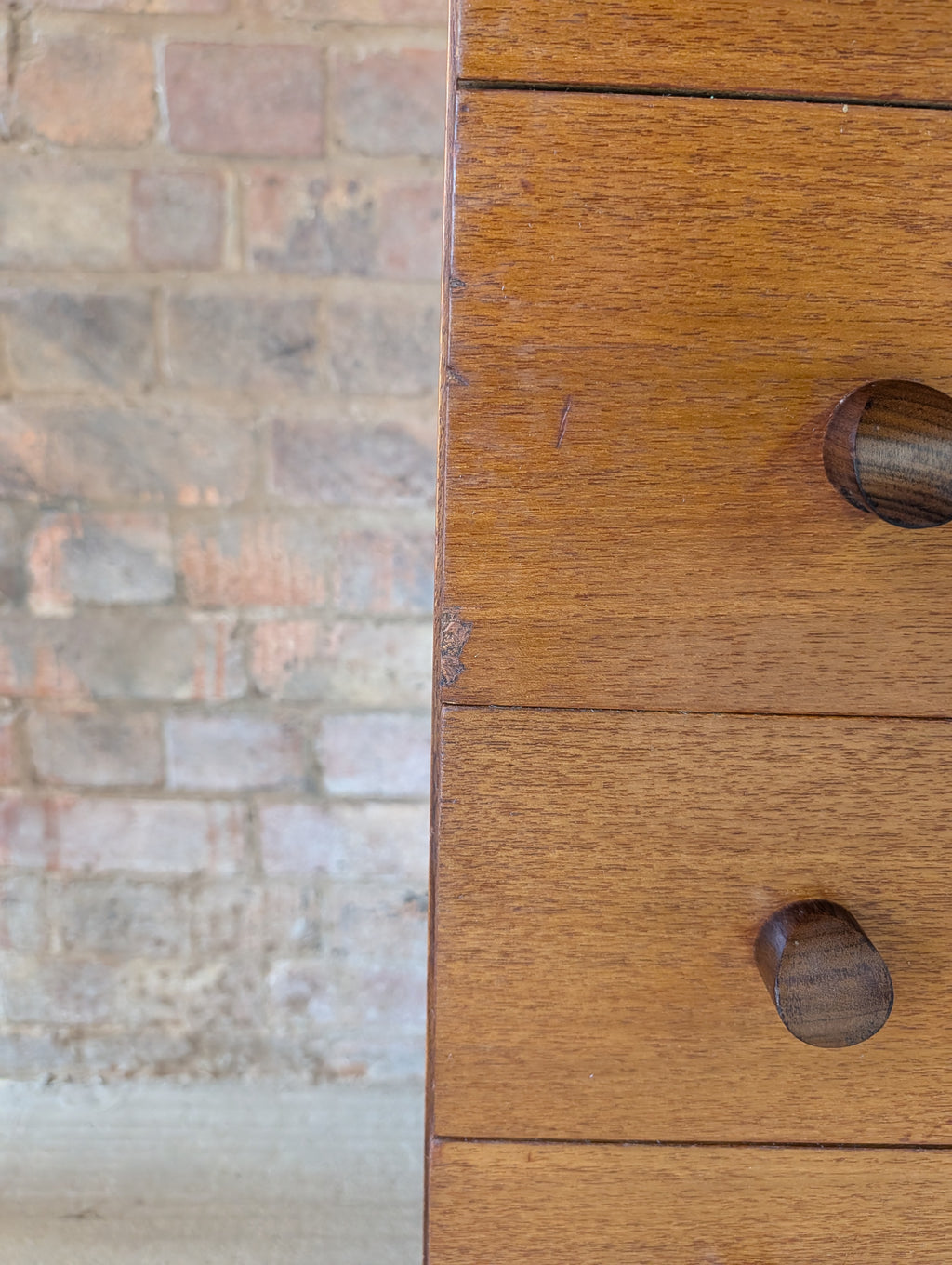 Mid Century Avalon Teak Chest Of Drawers On Hair Pin Legs - Vintage 1960s