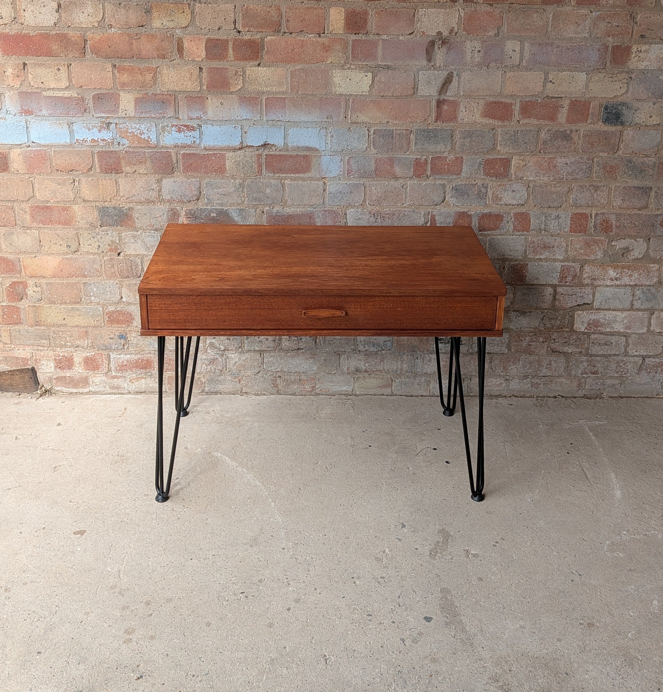 Mid Century Teak Avalon Side Table Vintage Hall / Console Table On Hair Pin Legs