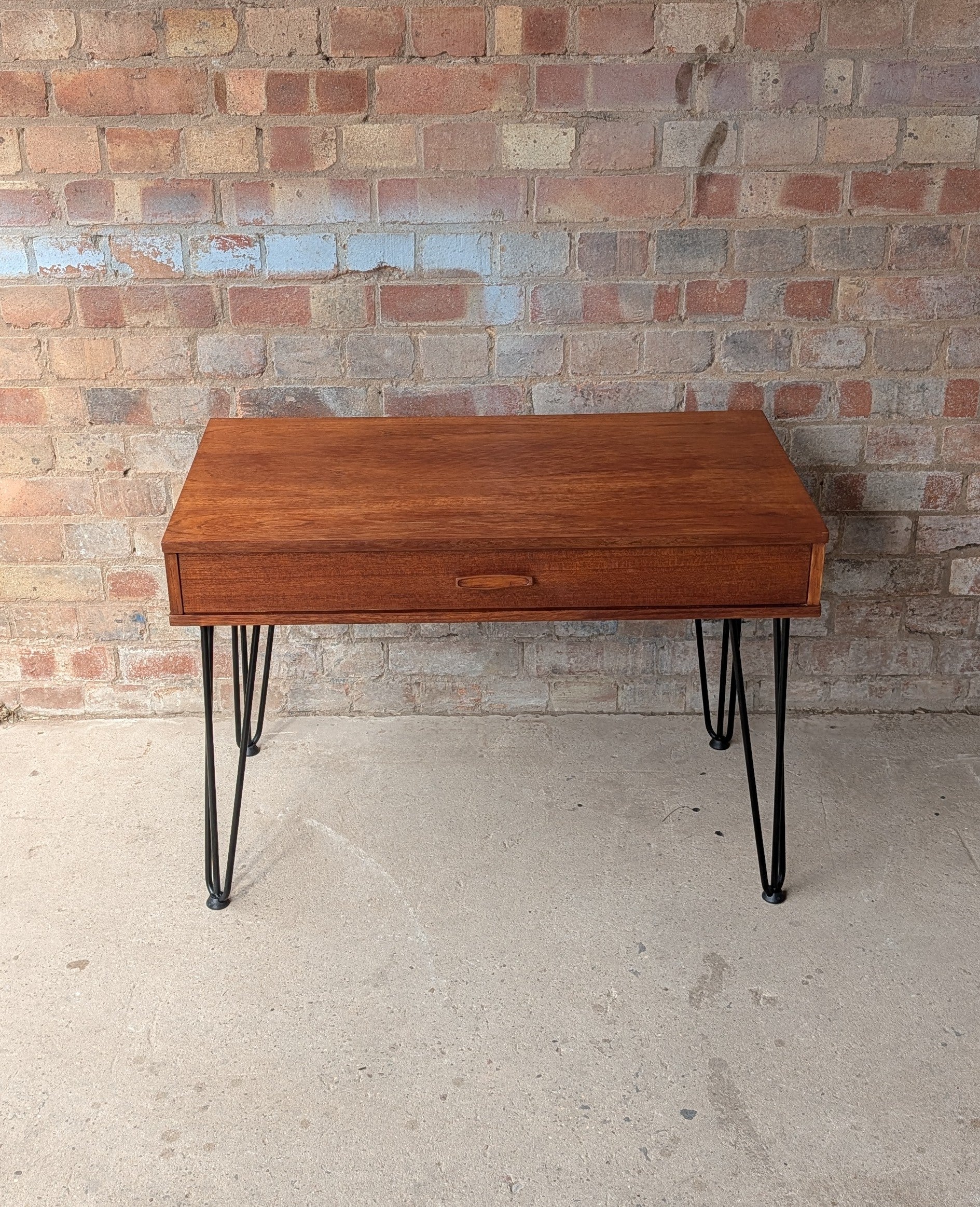 Mid Century Teak Avalon Side Table Vintage Hall / Console Table On Hair Pin Legs
