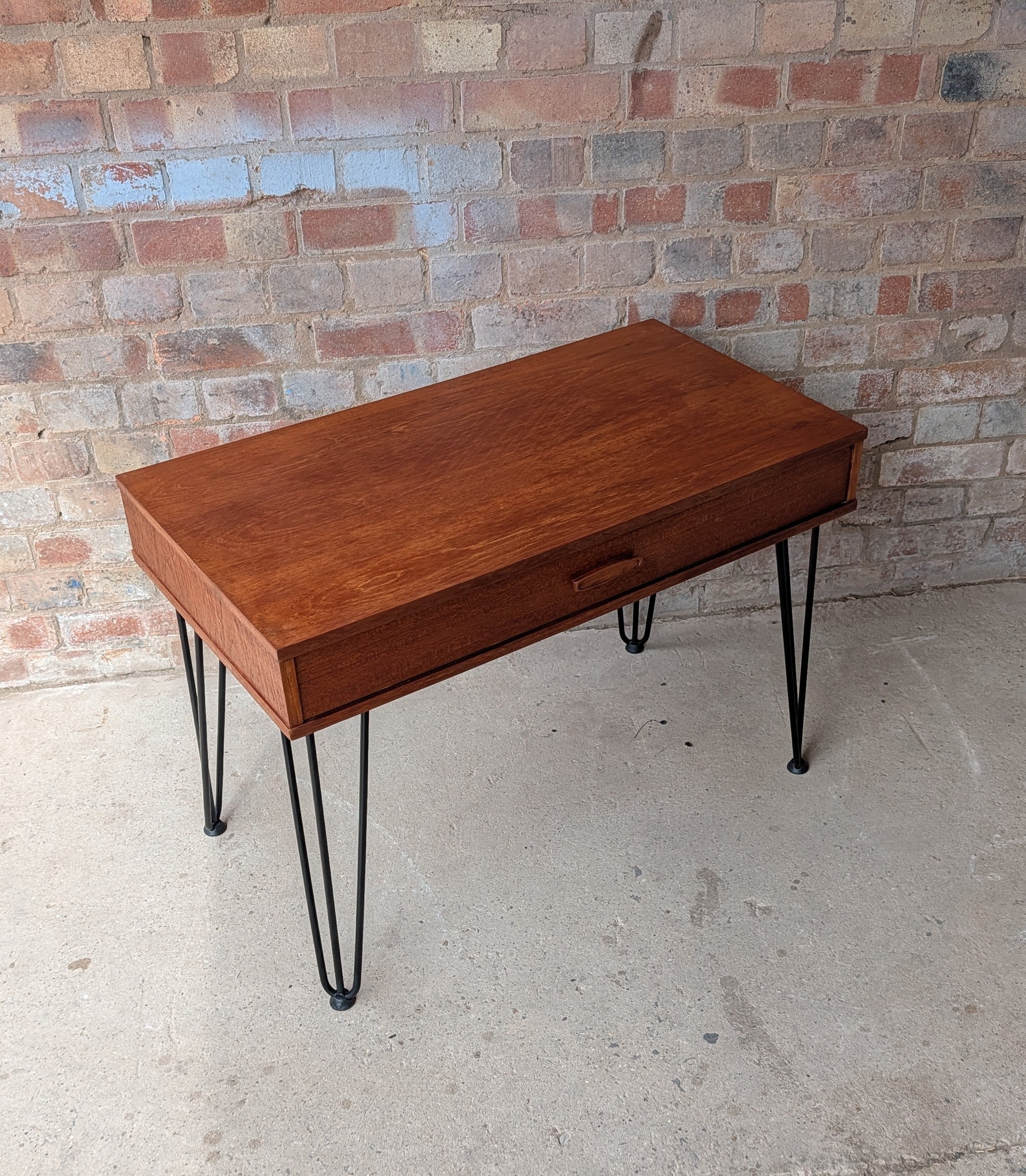 Mid Century Teak Avalon Side Table Vintage Hall / Console Table On Hair Pin Legs