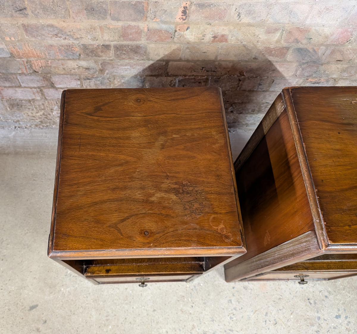Pair Of Vintage Burr Walnut Queen Anne Style / Art Deco Bedside Cabinets 1930s