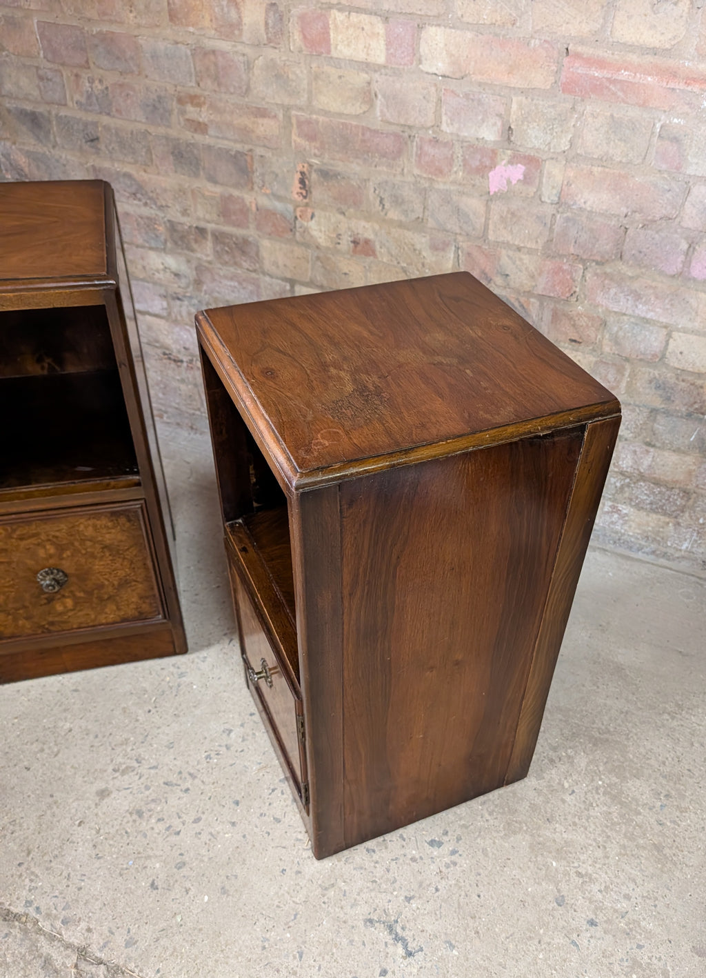 Pair Of Vintage Burr Walnut Queen Anne Style / Art Deco Bedside Cabinets 1930s