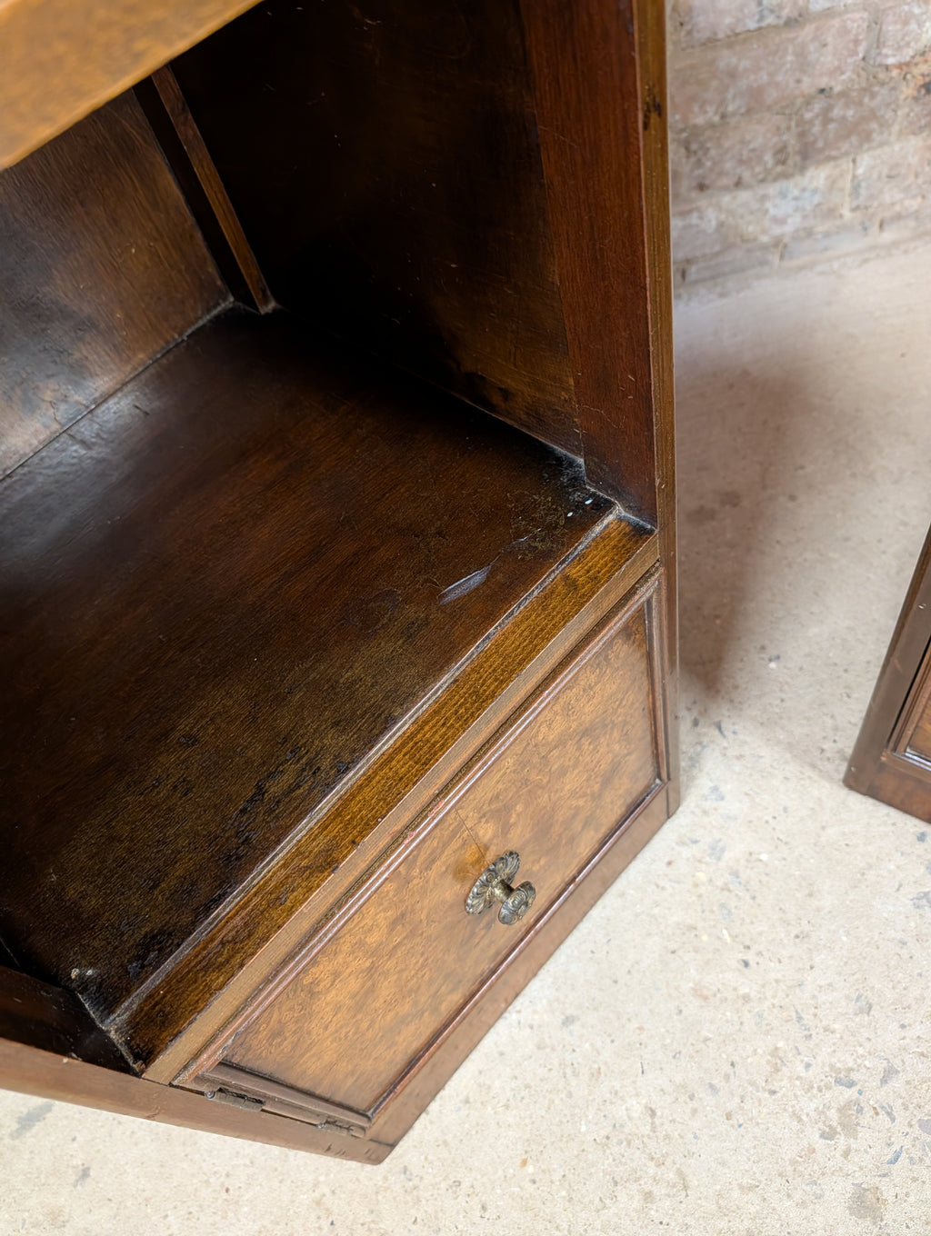 Pair Of Vintage Burr Walnut Queen Anne Style / Art Deco Bedside Cabinets 1930s
