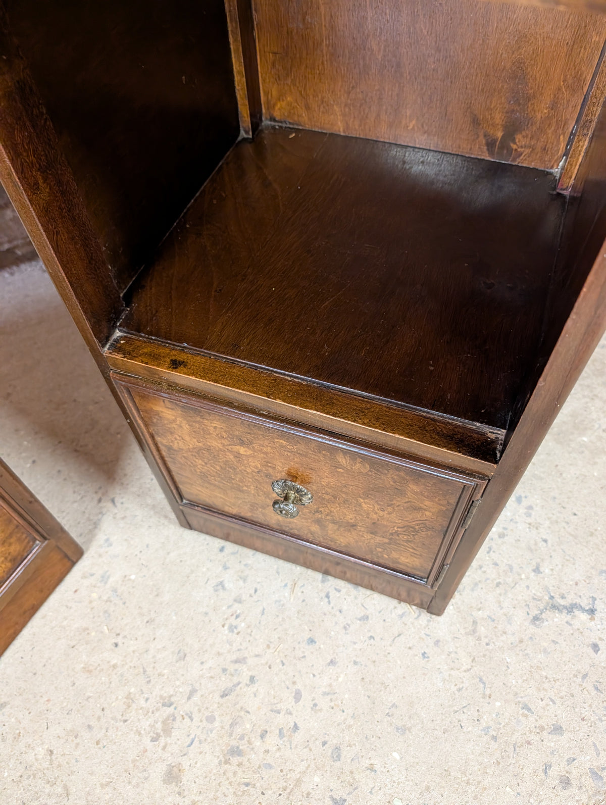 Pair Of Vintage Burr Walnut Queen Anne Style / Art Deco Bedside Cabinets 1930s