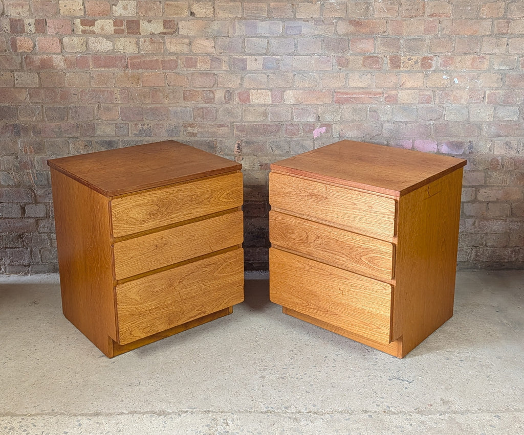 Pair Of Mid Century Teak Bedside Chests / Chest Of Drawers