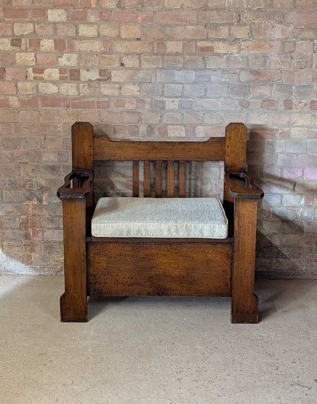 Antique Arts & Crafts Oak Hall Bench Settle Monks Bench C.1910
