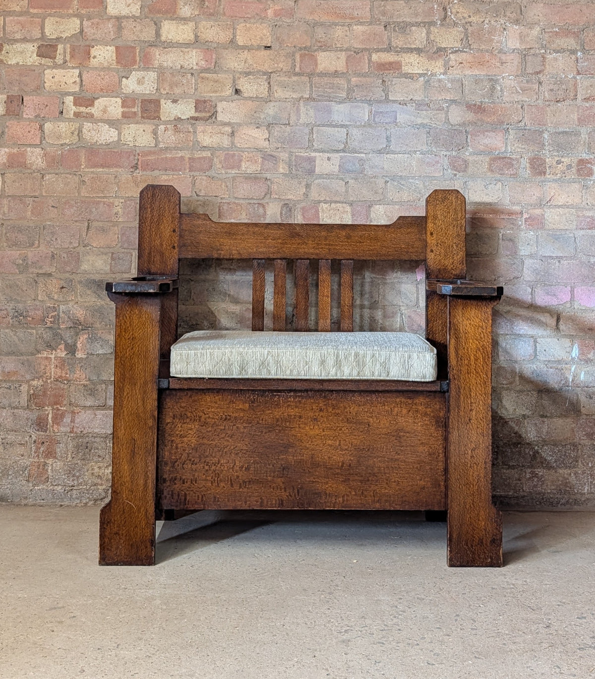 Antique Arts & Crafts Oak Hall Bench Settle Monks Bench C.1910