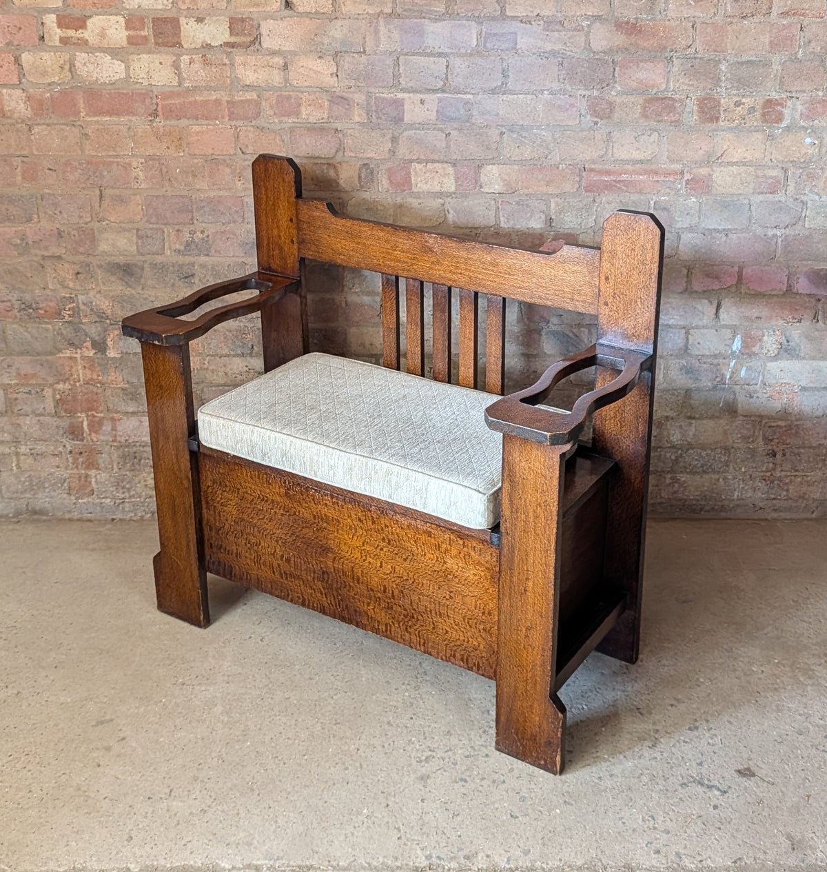 Antique Arts & Crafts Oak Hall Bench Settle Monks Bench C.1910