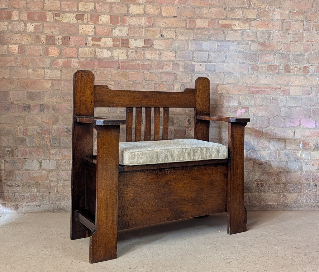 Antique Arts & Crafts Oak Hall Bench Settle Monks Bench C.1910