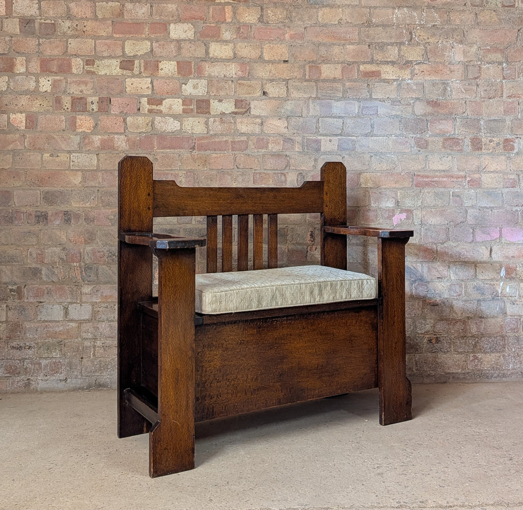 Antique Arts & Crafts Oak Hall Bench Settle Monks Bench C.1910