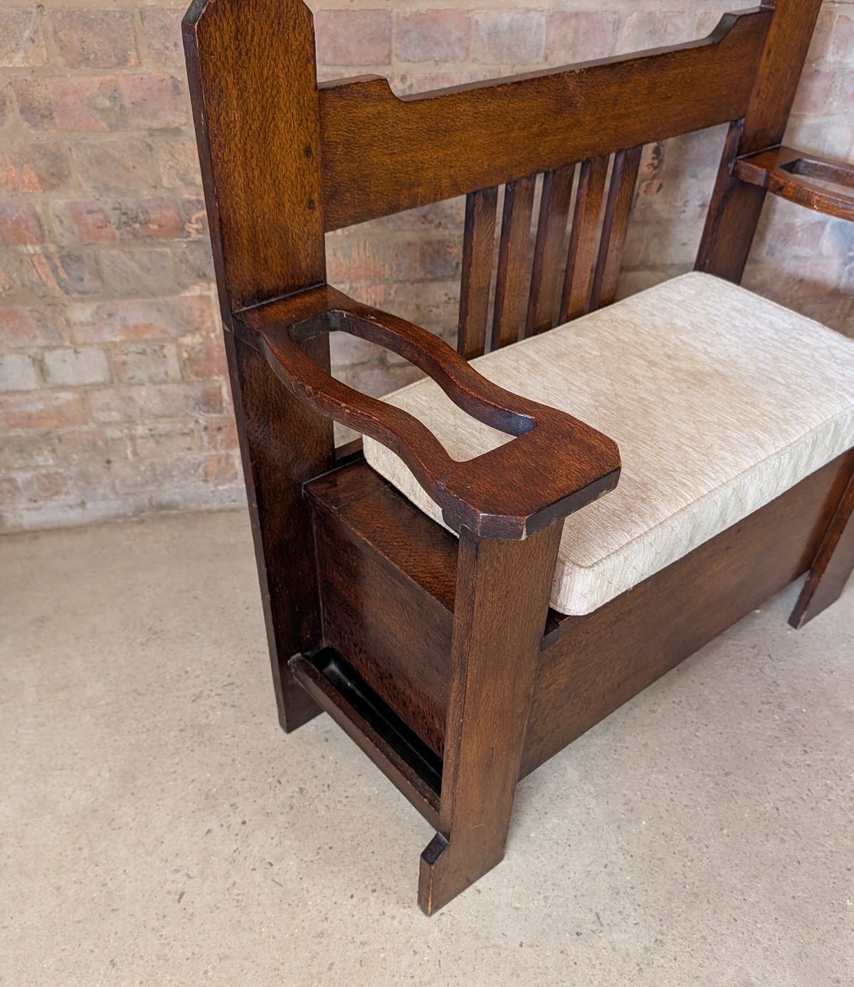 Antique Arts & Crafts Oak Hall Bench Settle Monks Bench C.1910