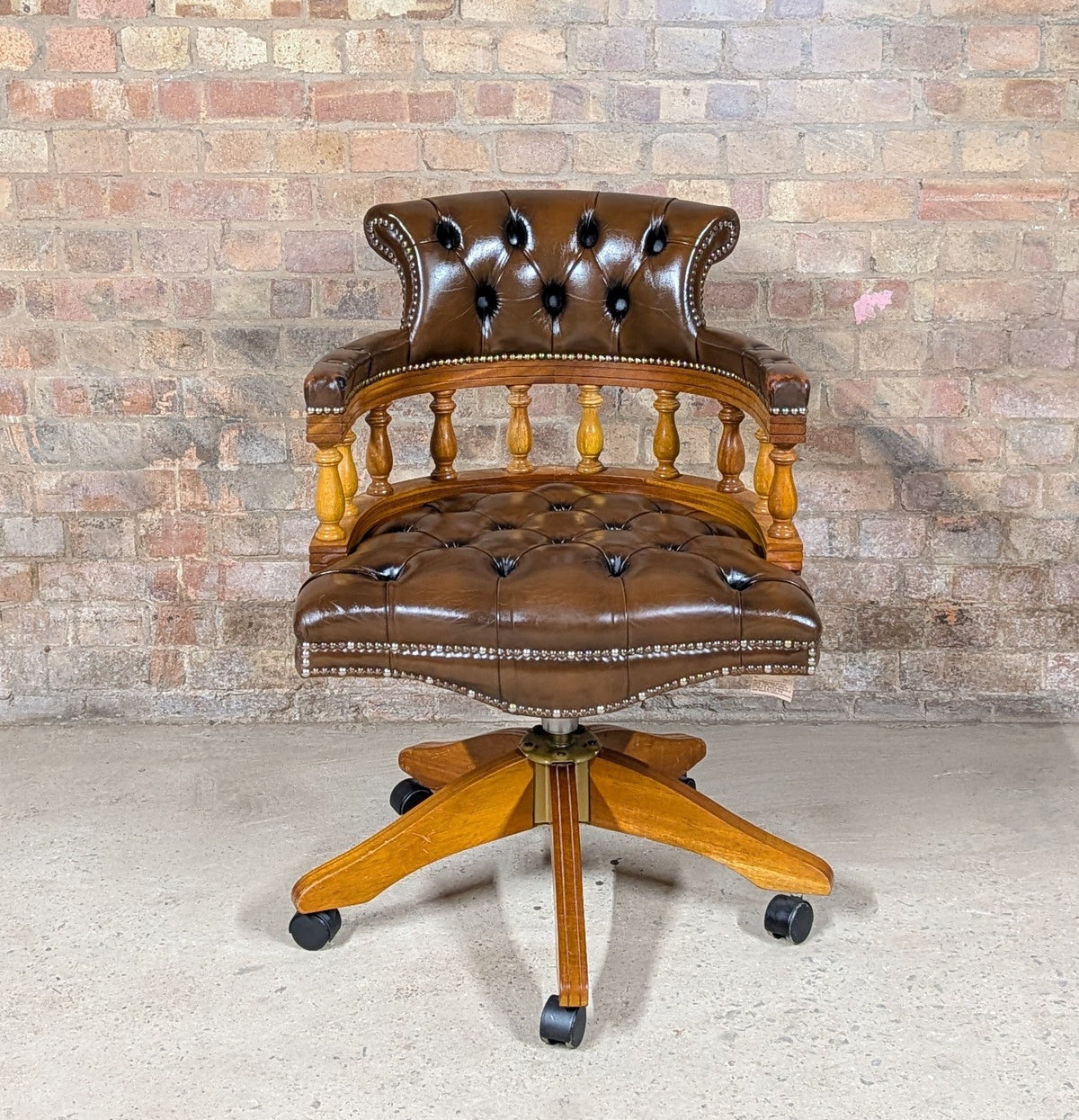 Vintage Brown Leather Chesterfield Captains Chair Swivel Office Desk Chair