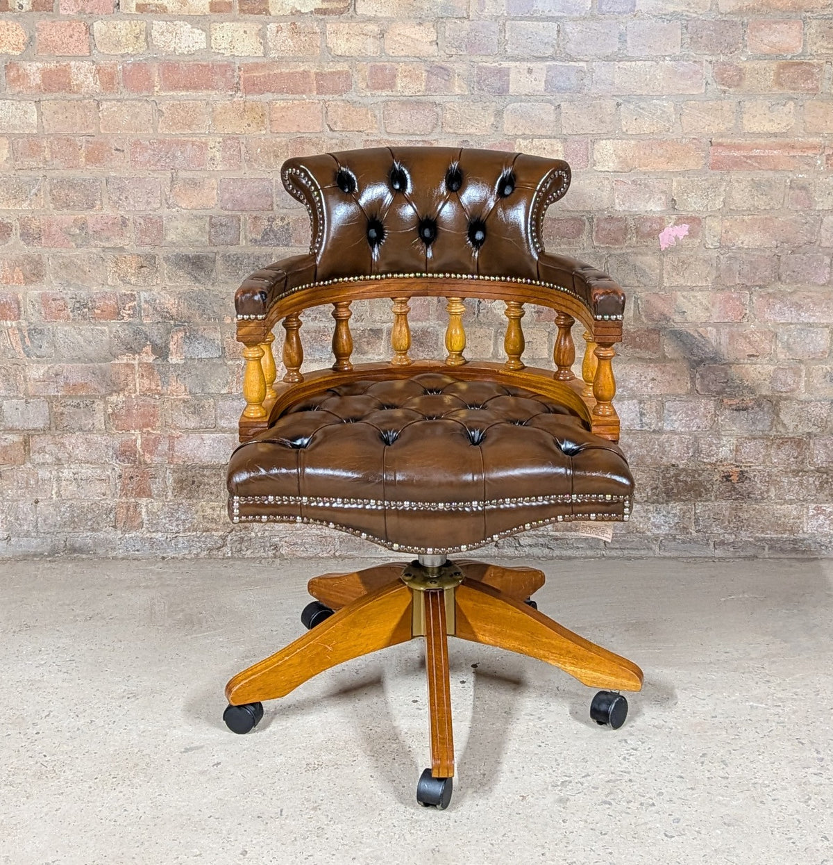 Vintage Brown Leather Chesterfield Captains Chair Swivel Office Desk Chair