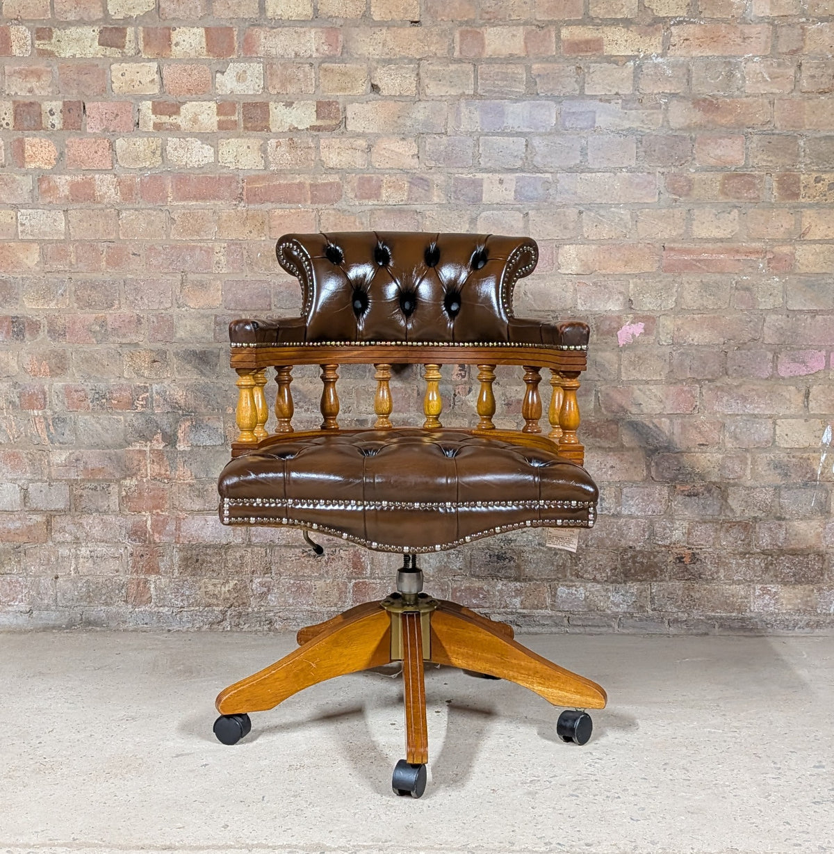 Vintage Brown Leather Chesterfield Captains Chair Swivel Office Desk Chair