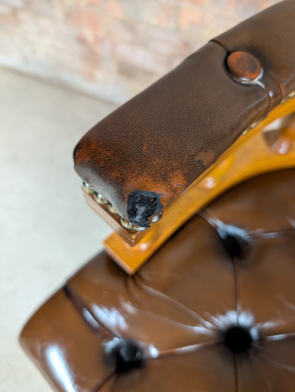 Vintage Brown Leather Chesterfield Captains Chair Swivel Office Desk Chair