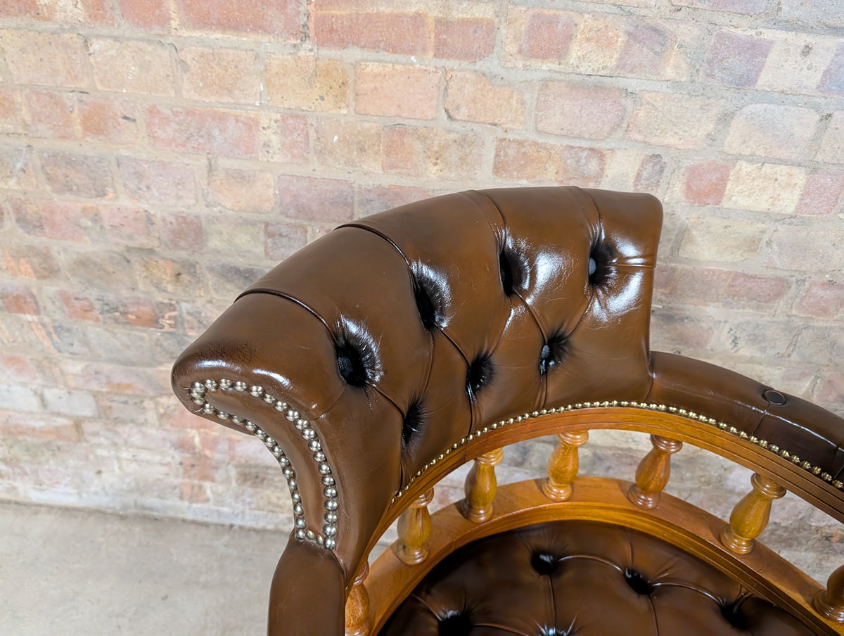 Vintage Brown Leather Chesterfield Captains Chair Swivel Office Desk Chair