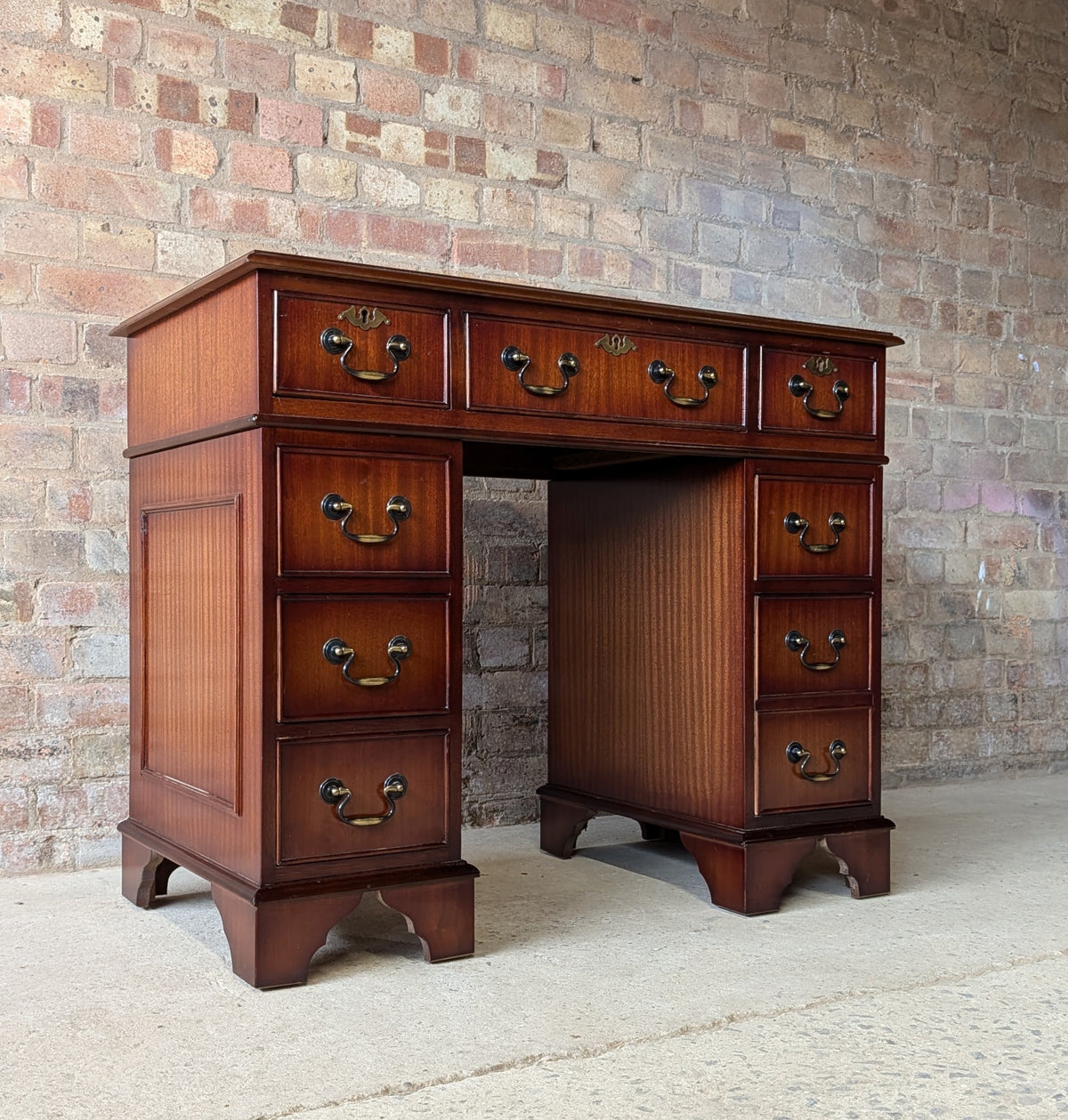 Vintage Georgian Style Mahogany Leather Top Small Pedestal Writing Desk