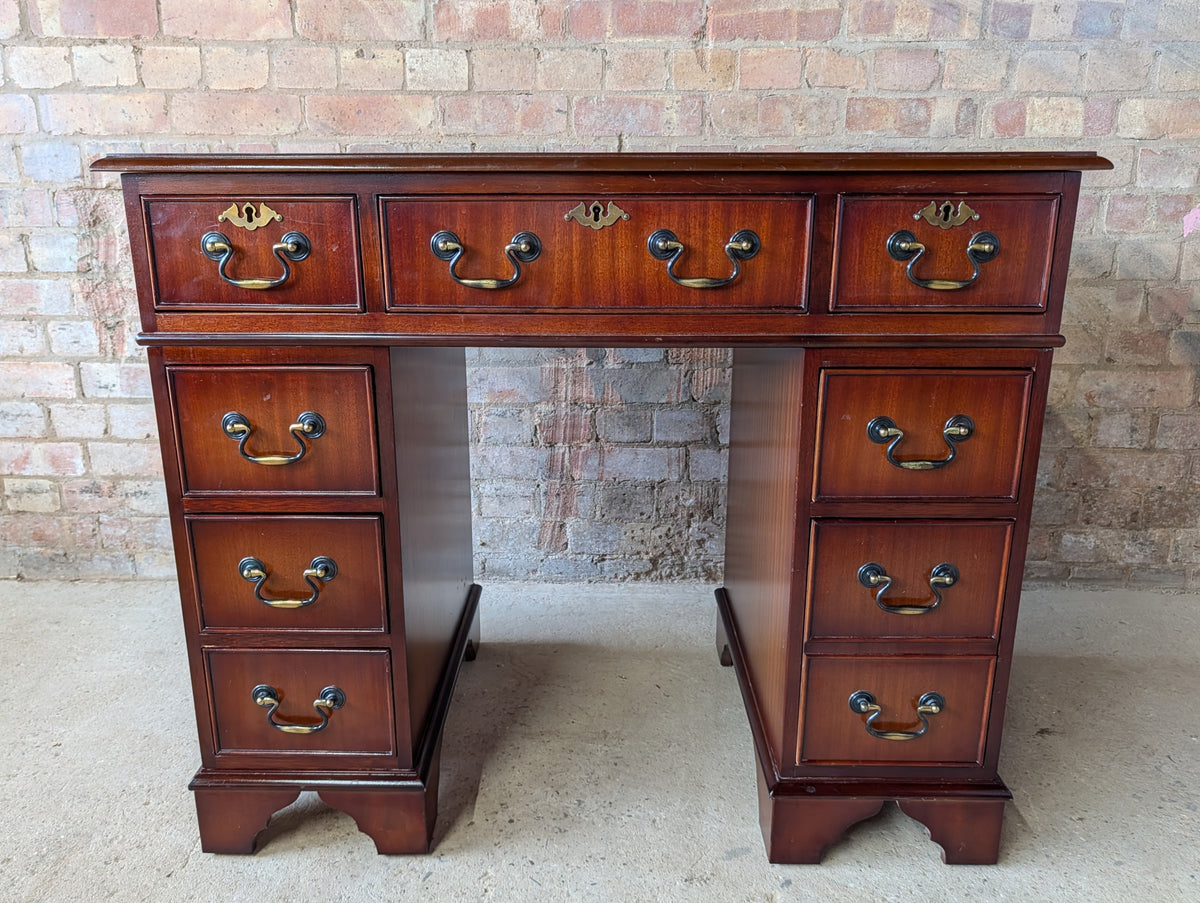 Vintage Georgian Style Mahogany Leather Top Small Pedestal Writing Desk