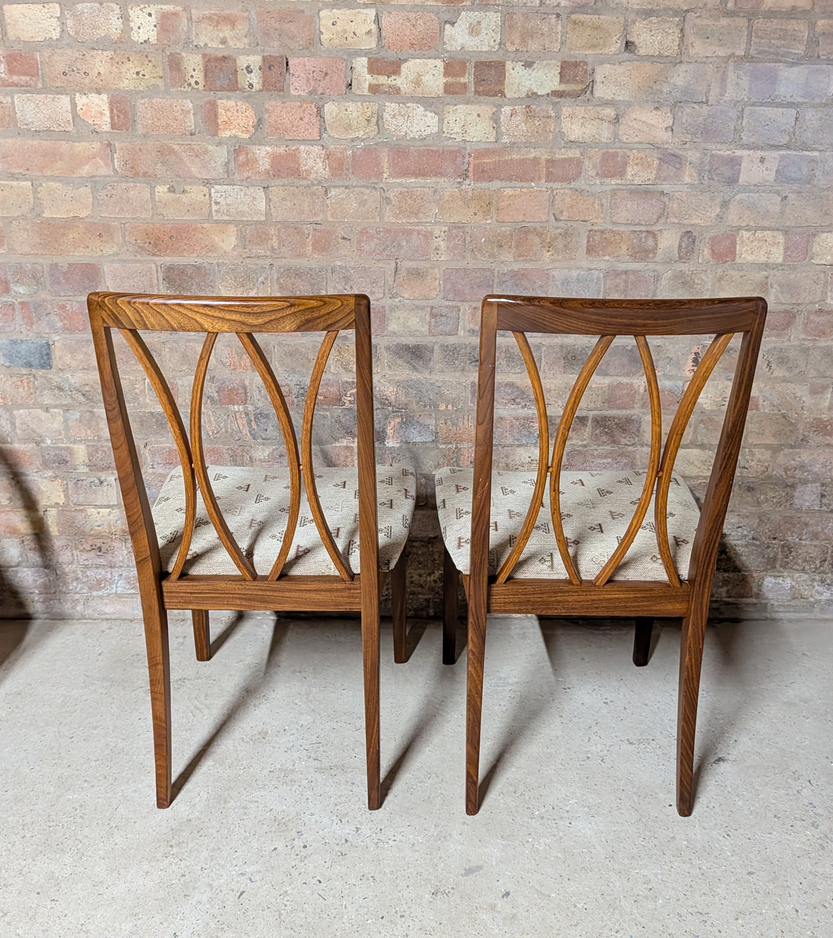 Set Of 4 Mid Century Teak G Plan Dining Chairs Includes 2 Carvers