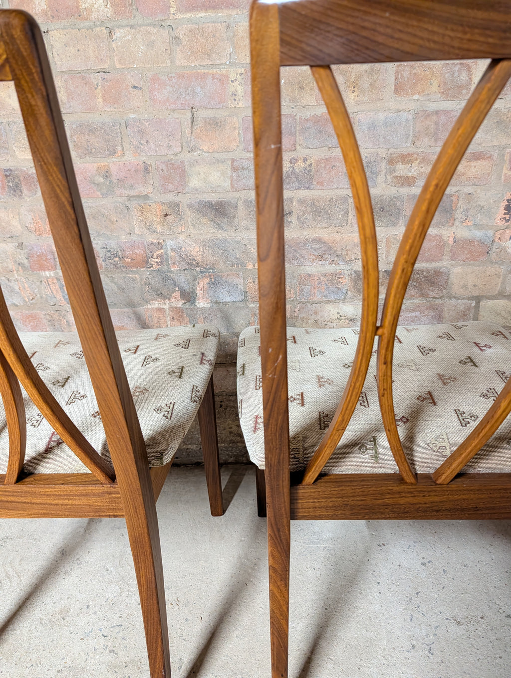 Set Of 4 Mid Century Teak G Plan Dining Chairs Includes 2 Carvers