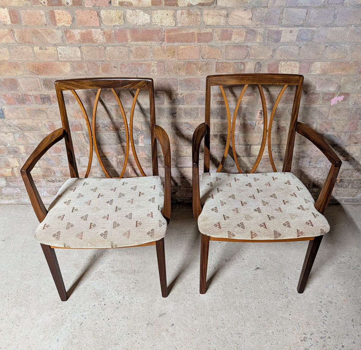 Set Of 4 Mid Century Teak G Plan Dining Chairs Includes 2 Carvers