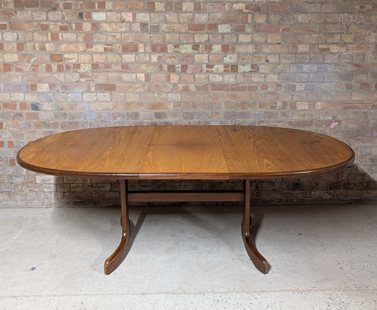 Mid Century G Plan Fresco Teak Extending Oval Dining Table - Vintage 1970s