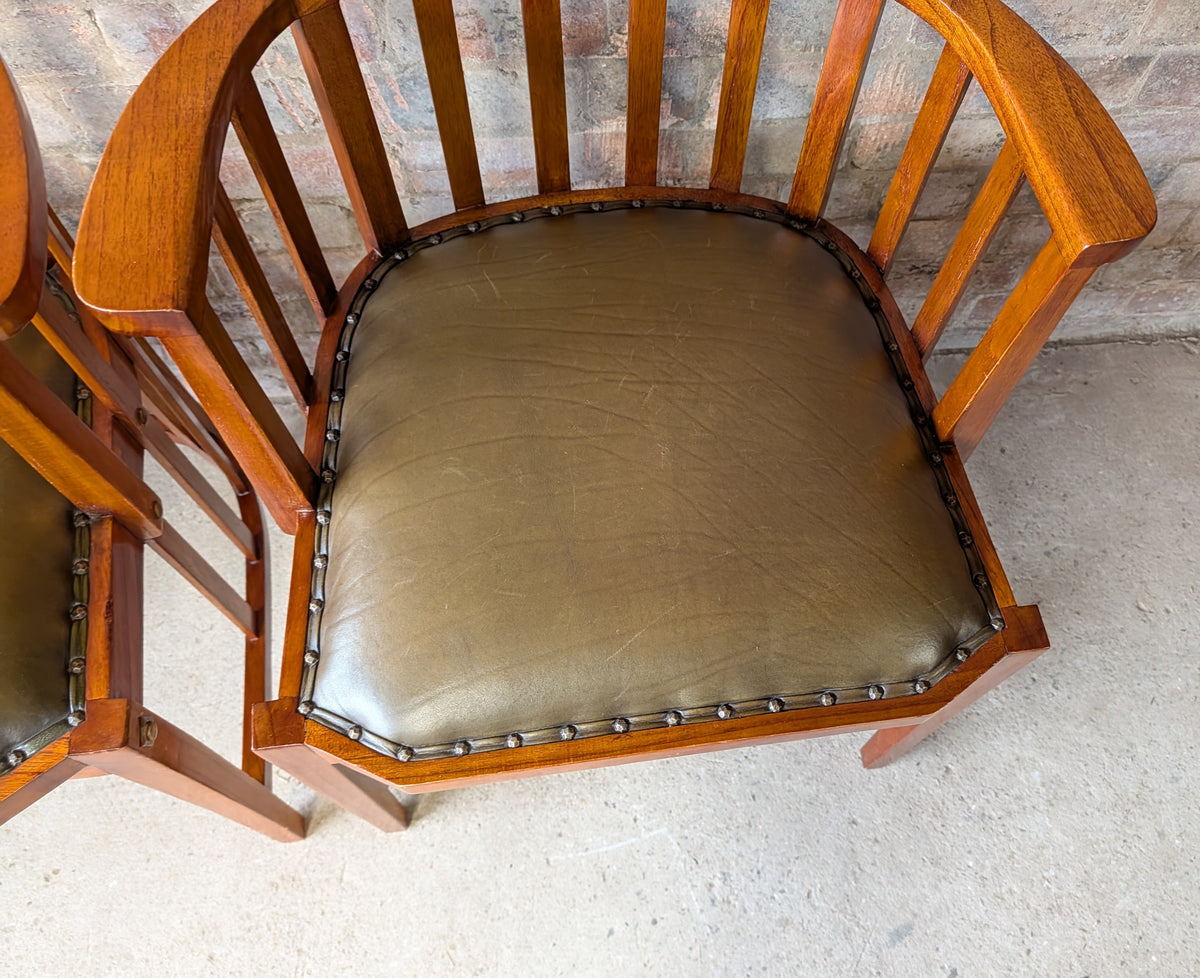 Pair Of Antique Globe Wernicke Arts & Crafts Armchairs Fireside / Hall Chairs