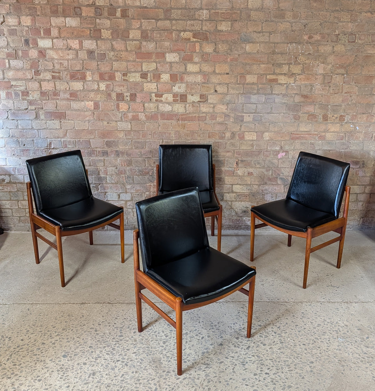 Set Of 4 Mid Century Teak Beithcraft Dining Chairs 1960s