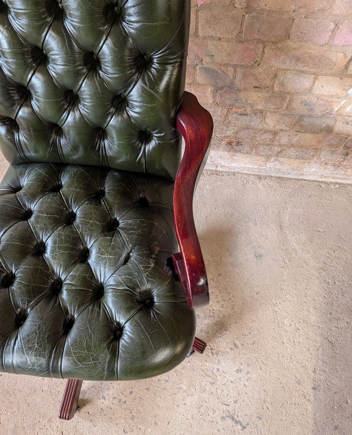 Vintage Green Leather Chesterfield Directors Chair Swivel Office Desk Chair