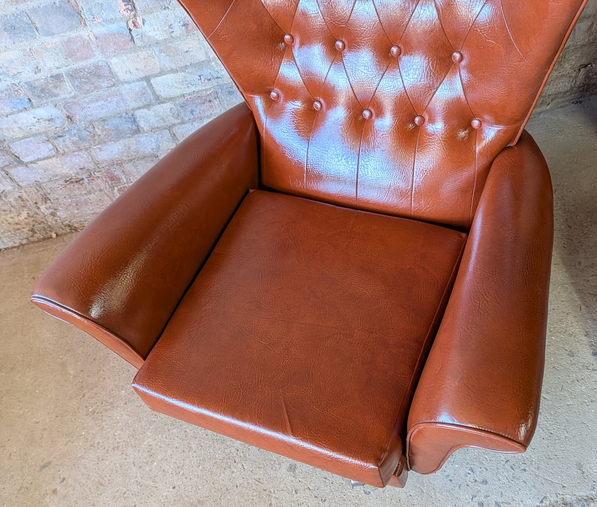 Mid Century Blofeld Style Swivel Wingback Armchair - Vintage 1970s