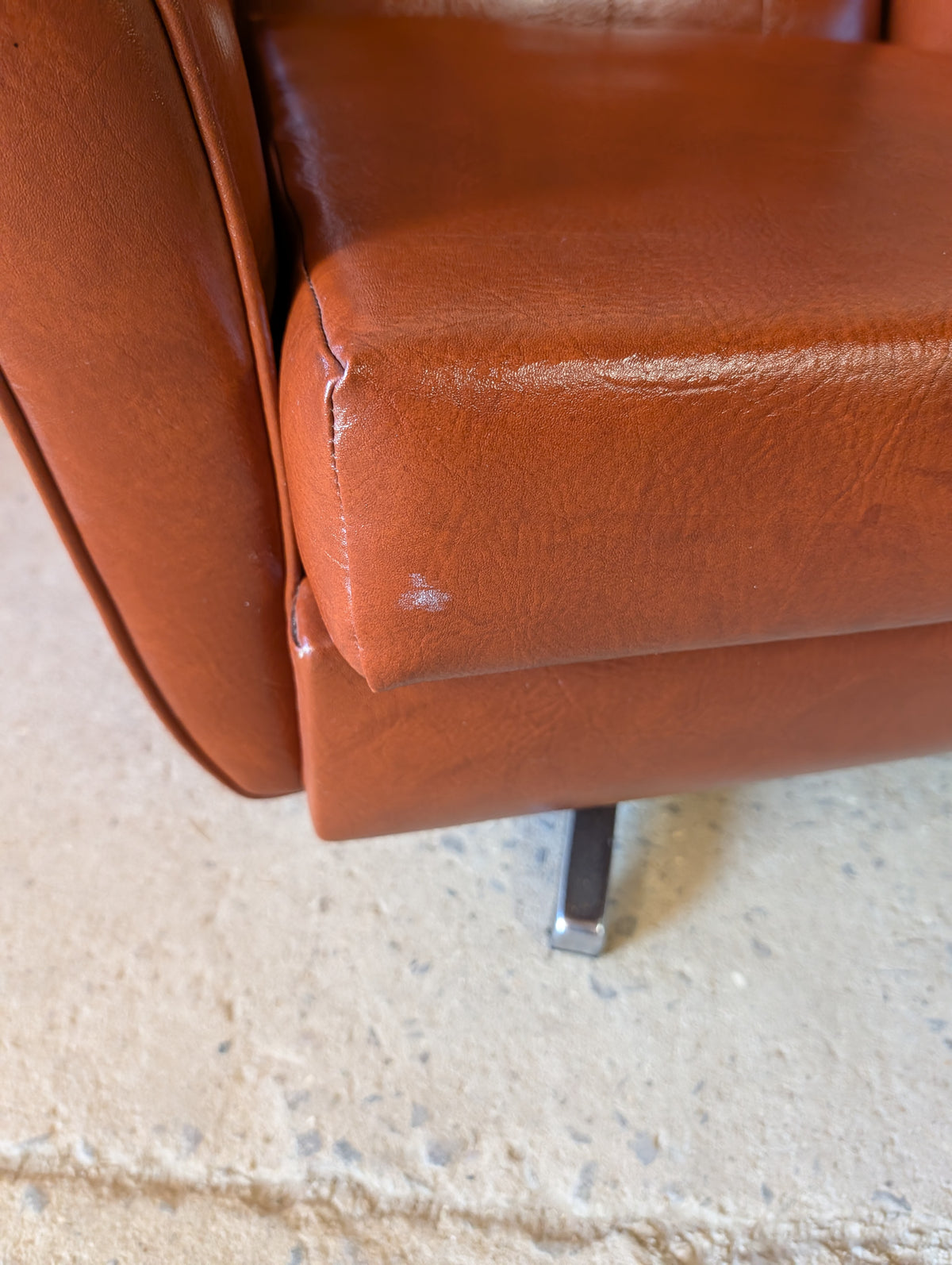 Mid Century Blofeld Style Swivel Wingback Armchair - Vintage 1970s