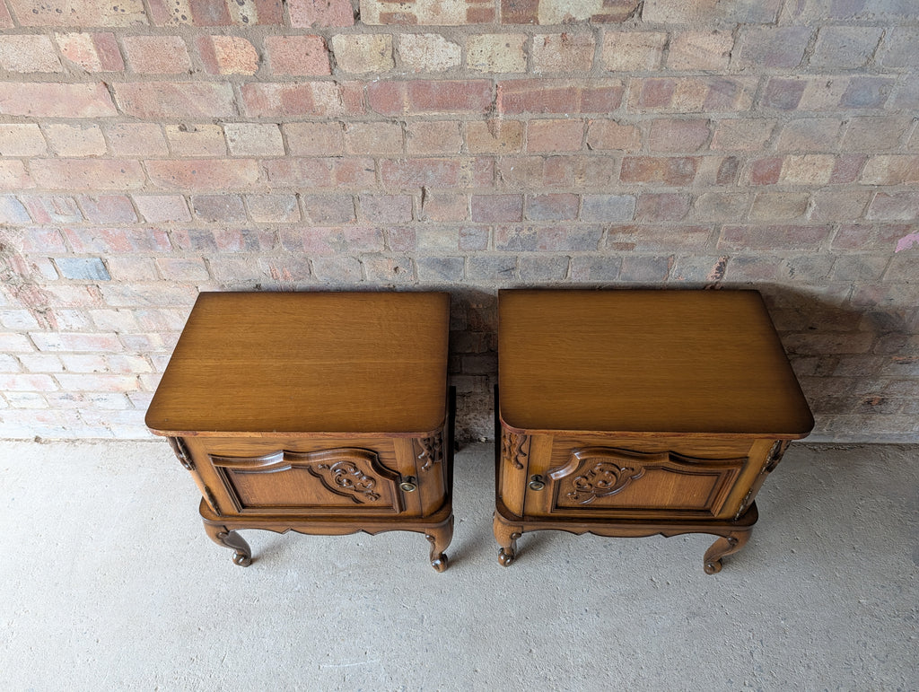 Pair Of Vintage Louis XV Style Oak Bedside Cabients