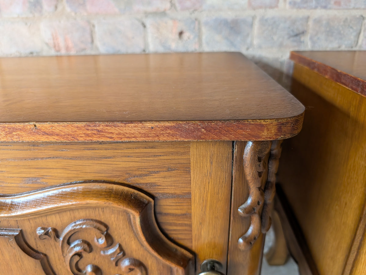 Pair Of Vintage Louis XV Style Oak Bedside Cabients