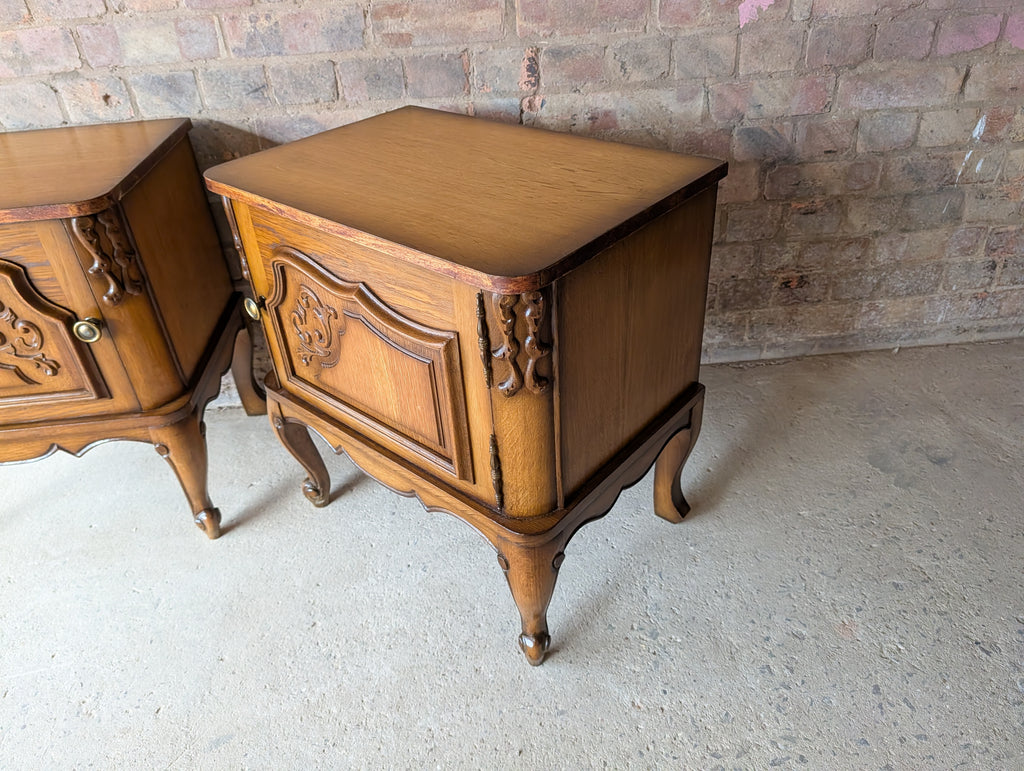 Pair Of Vintage Louis XV Style Oak Bedside Cabients
