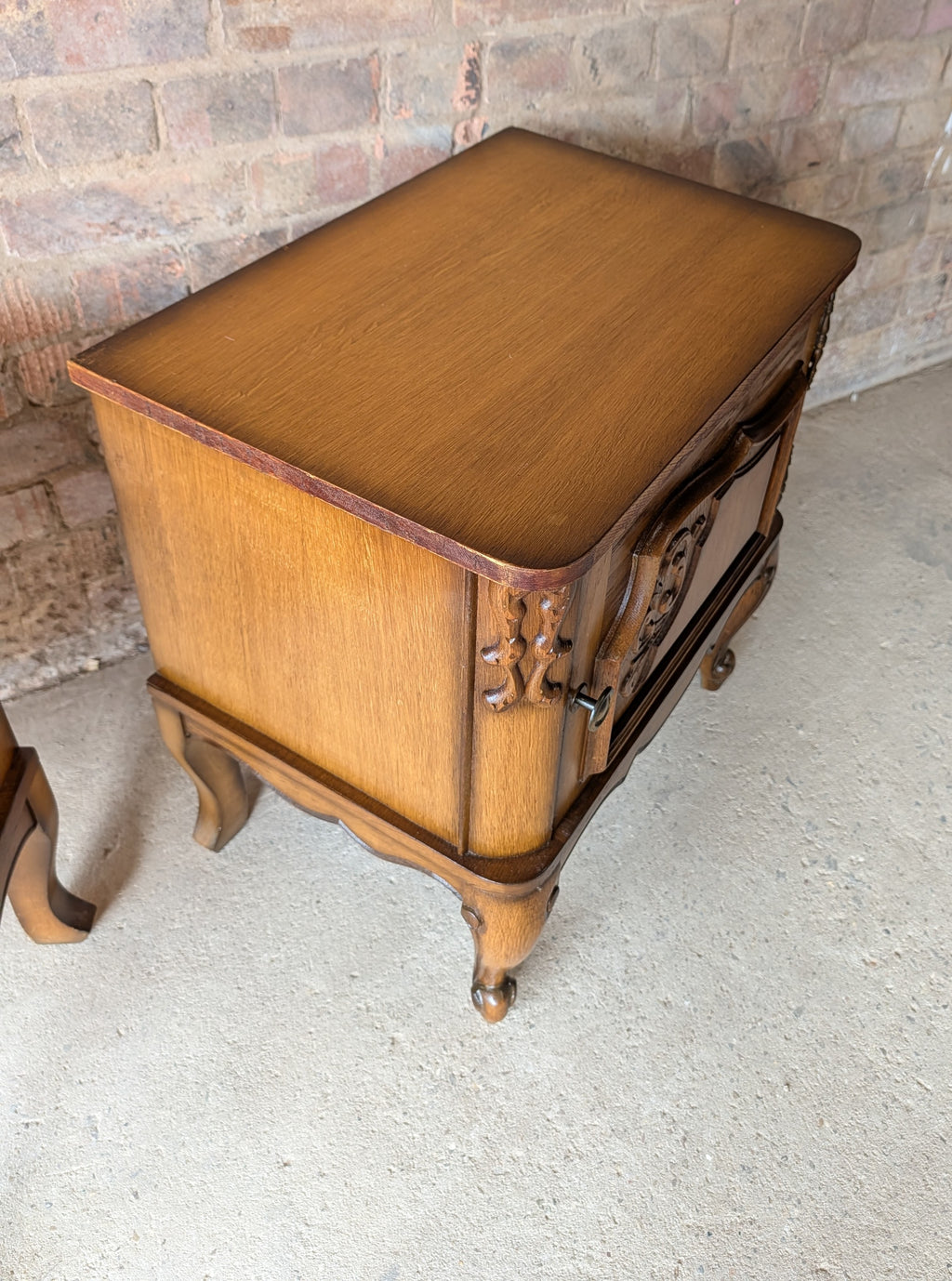 Pair Of Vintage Louis XV Style Oak Bedside Cabients