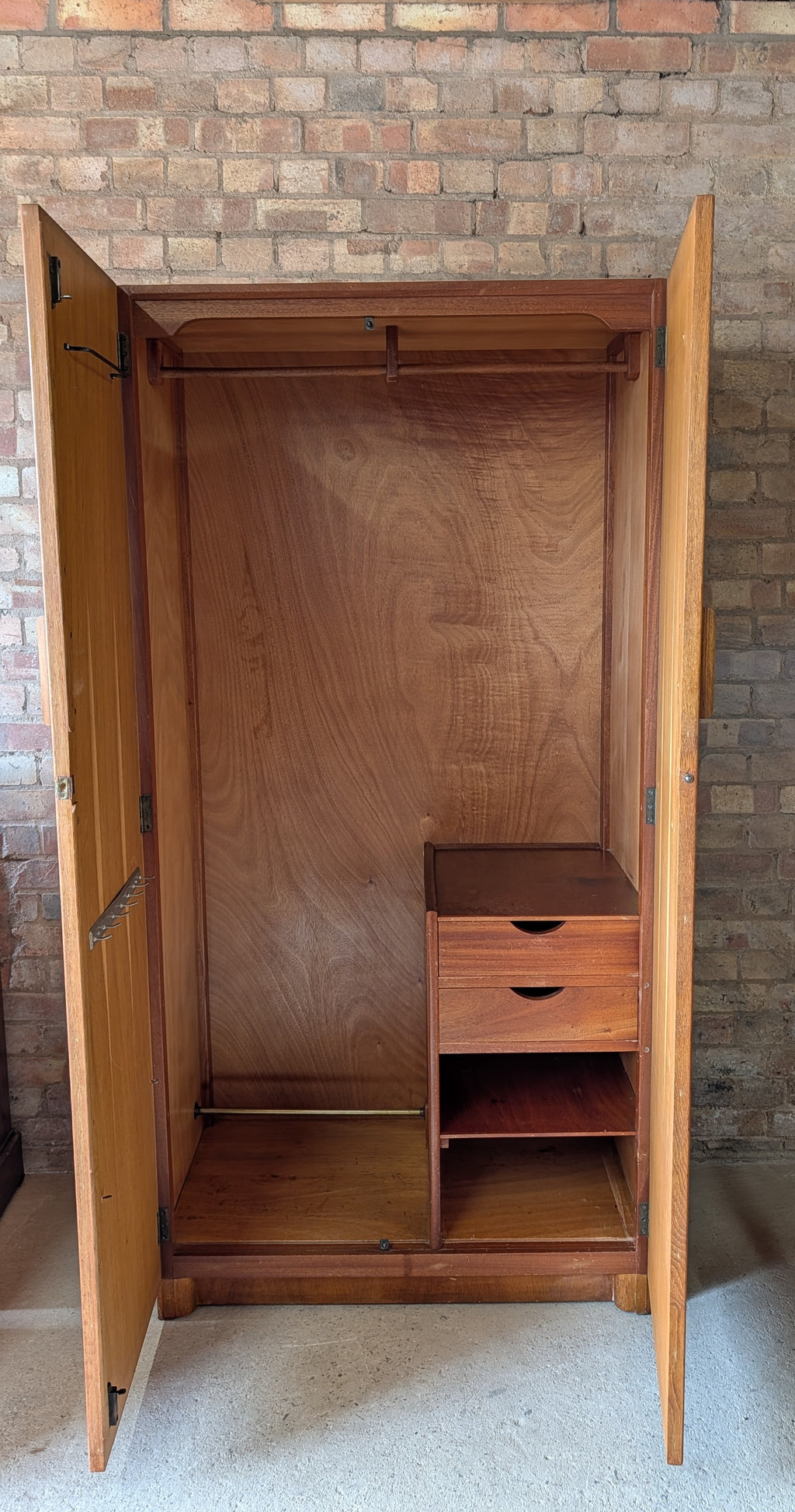 Vintage Mid Century Oak Double Door Wardrobe