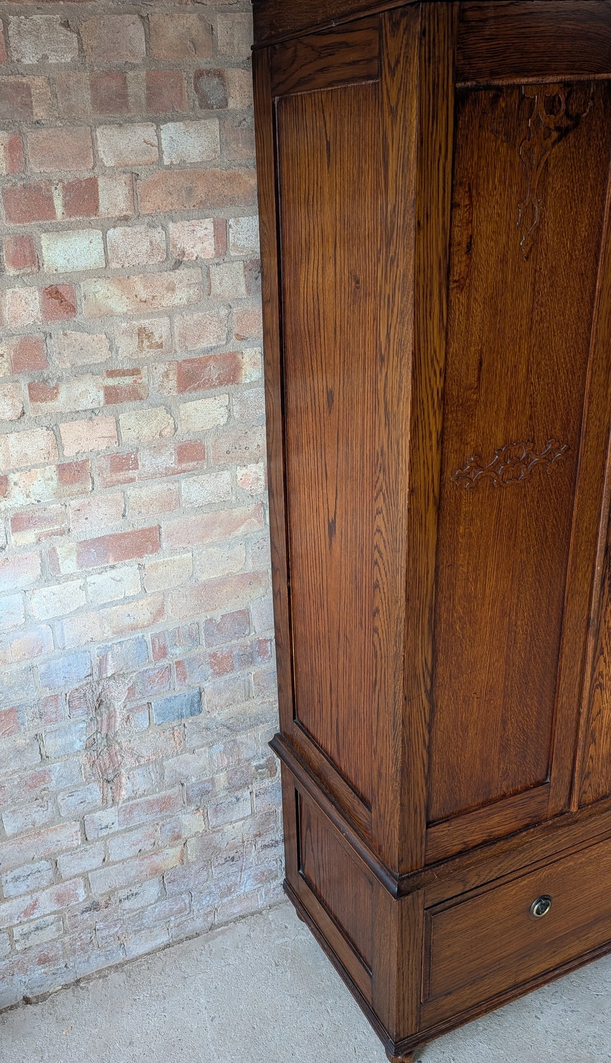 Antique Edwardian Oak Arts & Crafts Wardrobe With Mirror