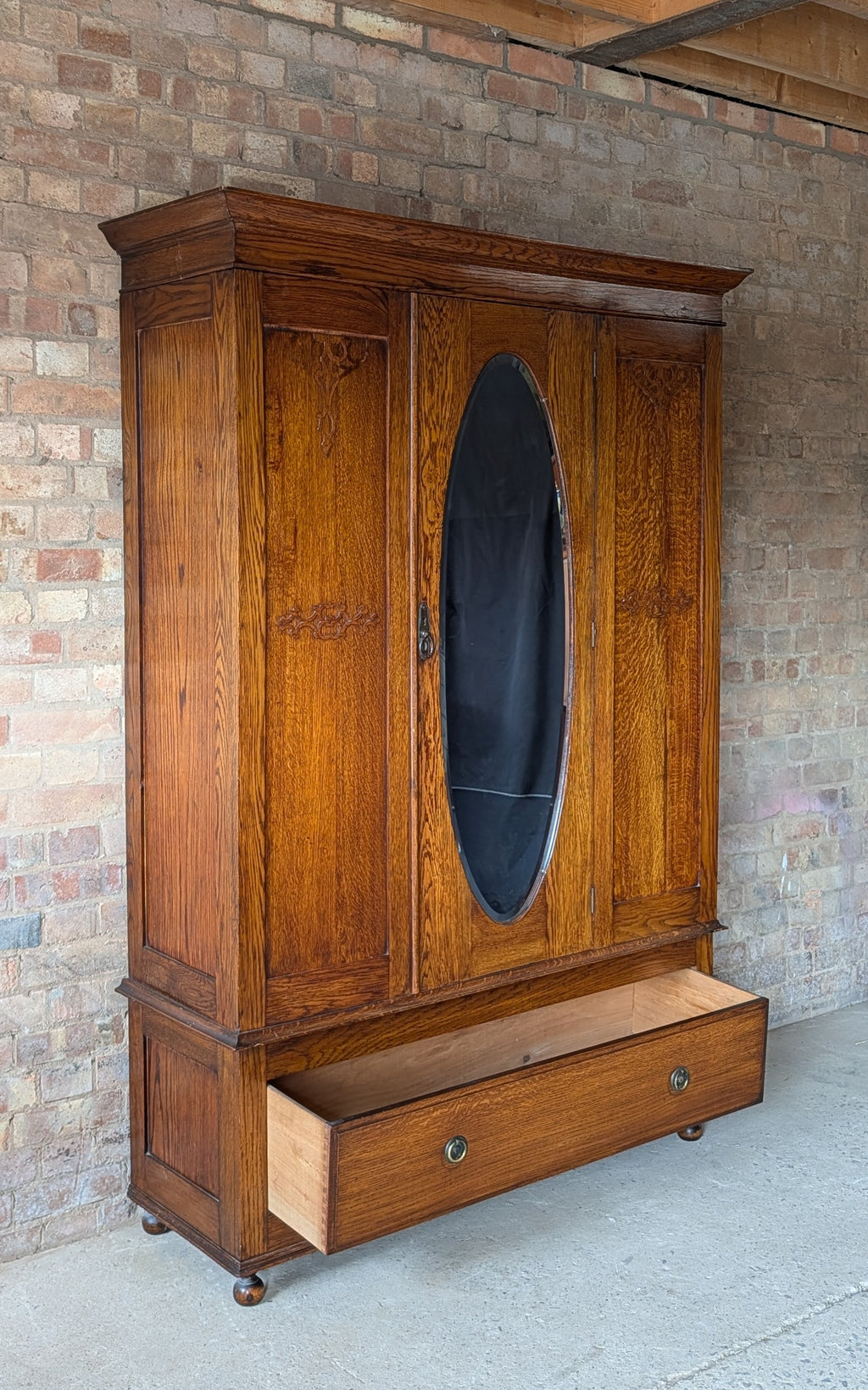 Antique Edwardian Oak Arts & Crafts Wardrobe With Mirror