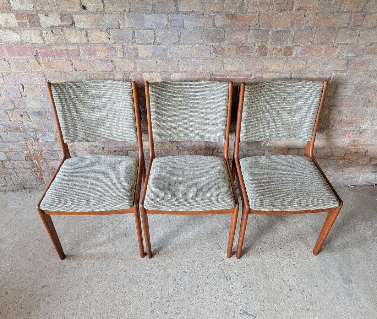 Set Of 6 Mid Century Teak Danish Dining Chairs