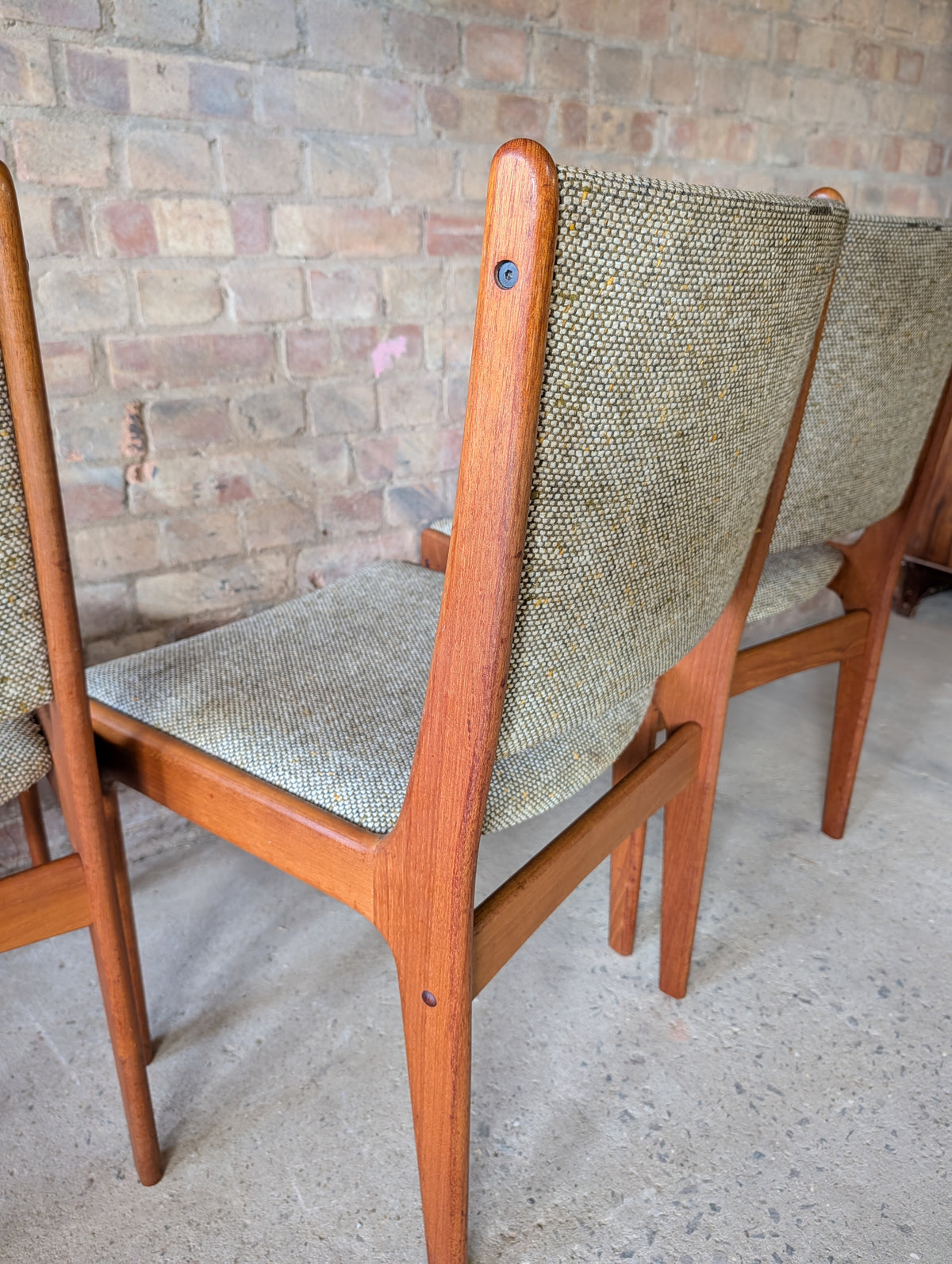 Set Of 6 Mid Century Teak Danish Dining Chairs