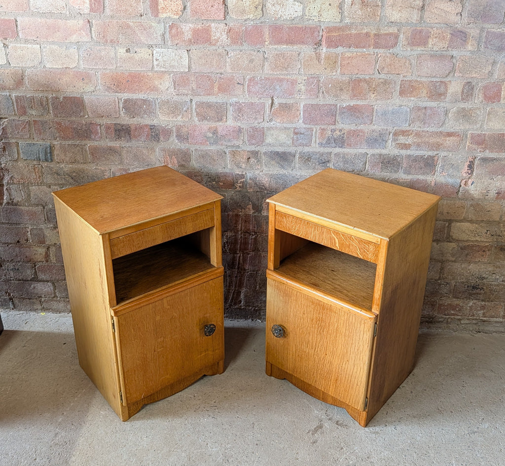 Vintage Pair Of Art Deco Style Oak Bedside Cabinets / Nightstands