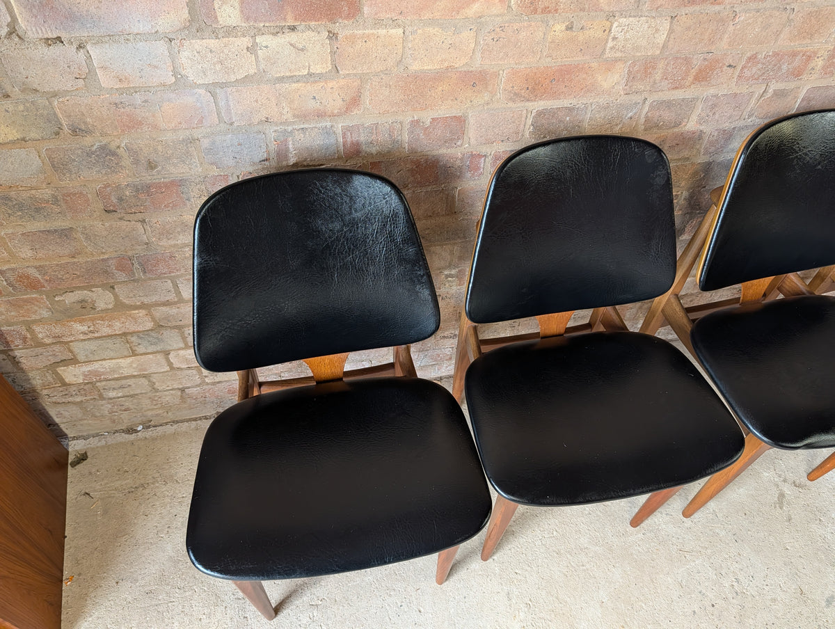 Mid Century Elliots Of Newbury Teak Extending Dining Table And 4 Chairs