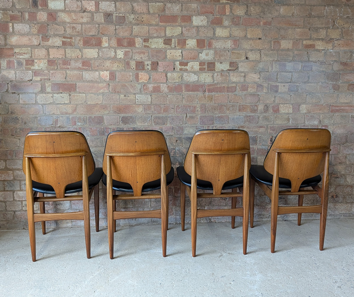 Mid Century Elliots Of Newbury Teak Extending Dining Table And 4 Chairs