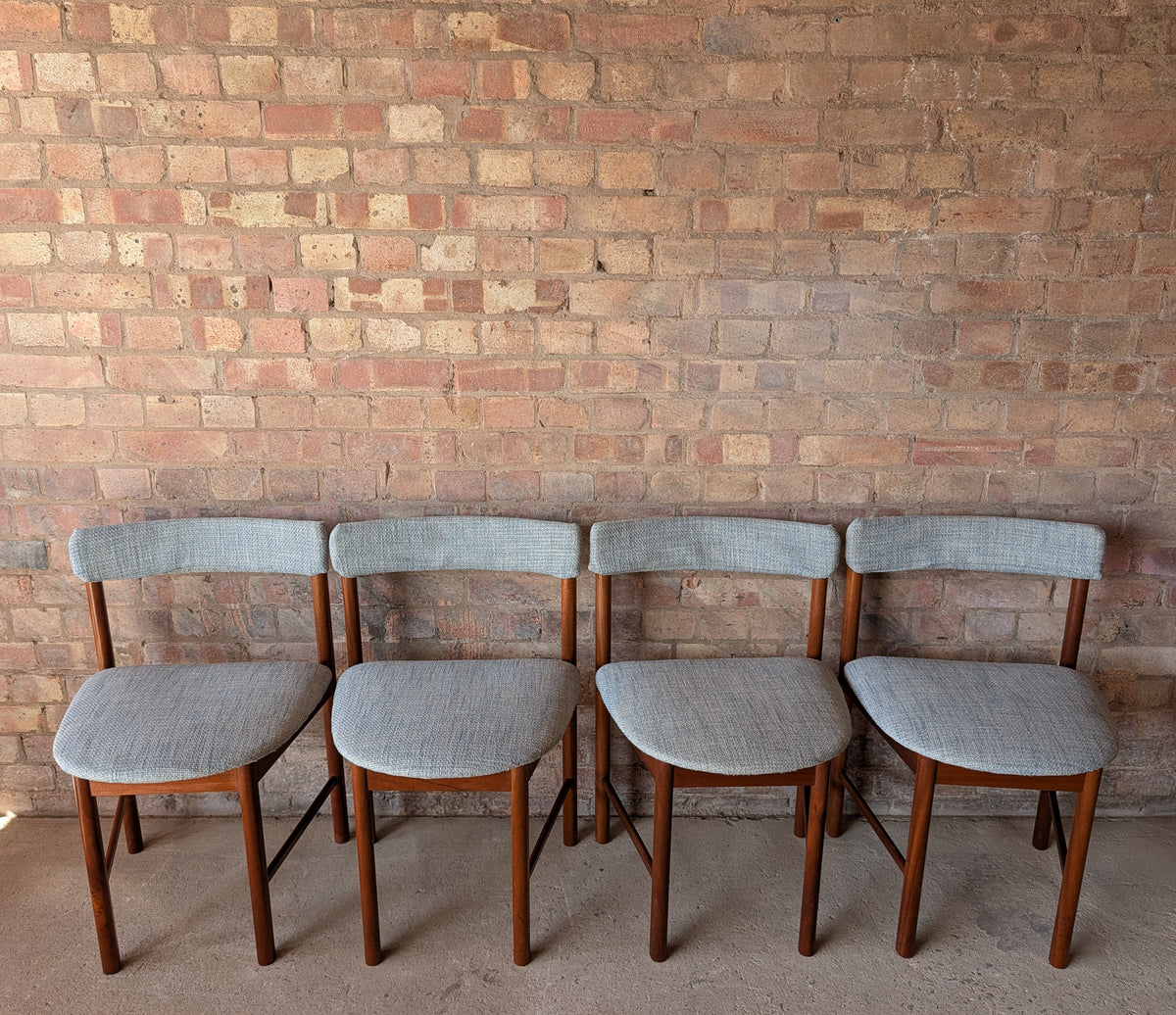 Mid Century McIntosh 'roundette'  Space Saving Teak Dining Table And 4 Chairs