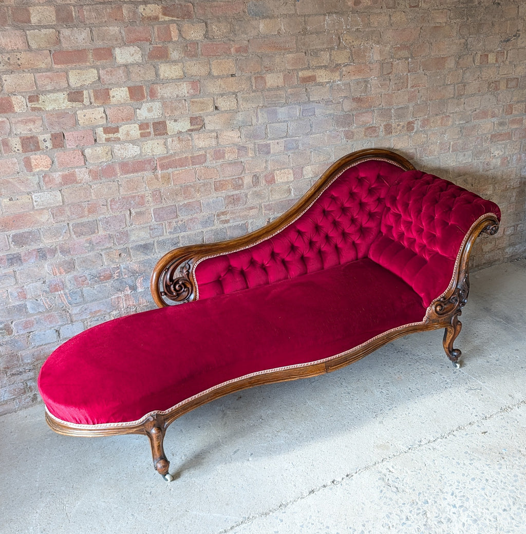 Victorian Scroll End Antique Chaise Longue Walnut Lounge Sofa Day Bed