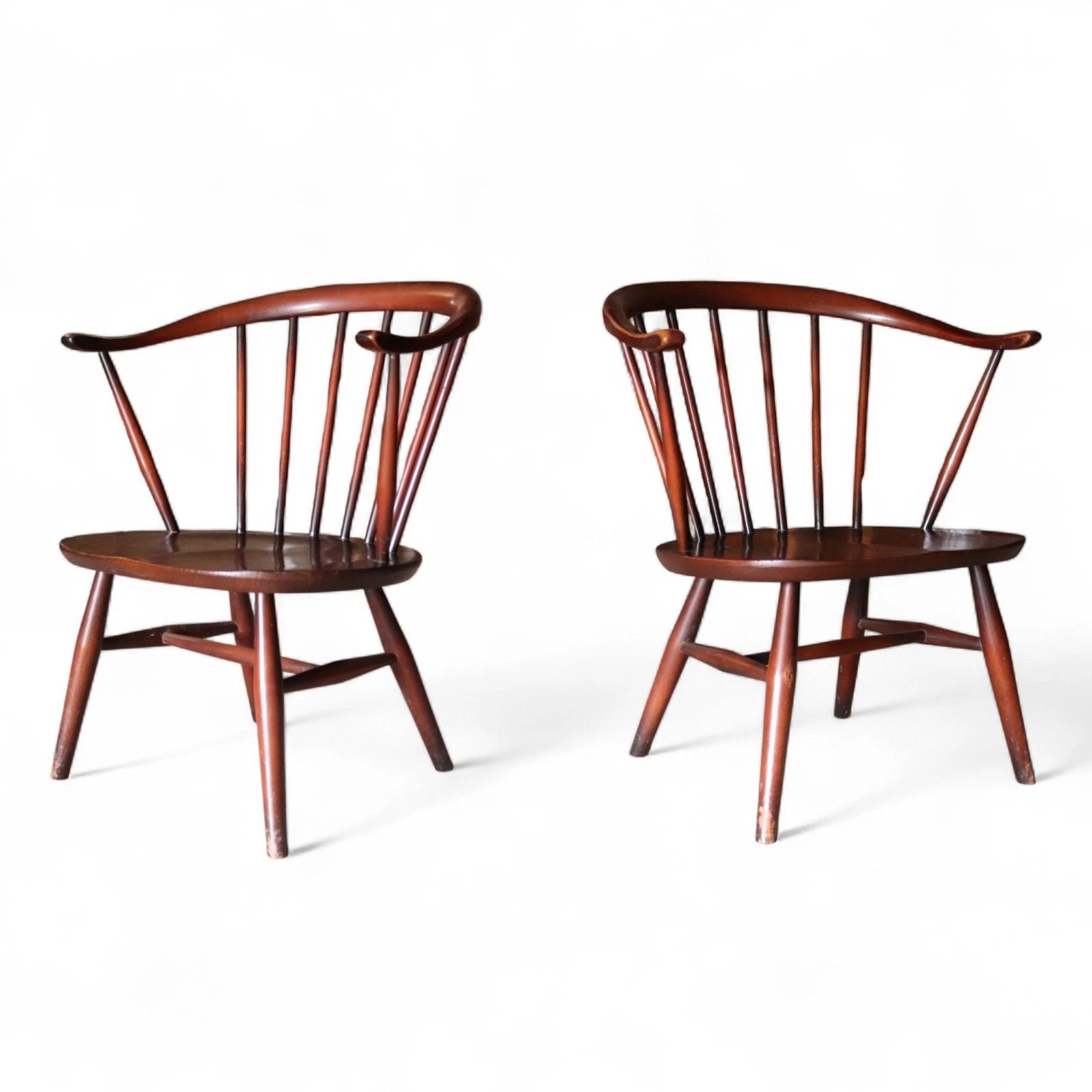 Vintage Pair Of Ercol 541 Cowhorn Low Fireside Lounge Chairs / Armchairs